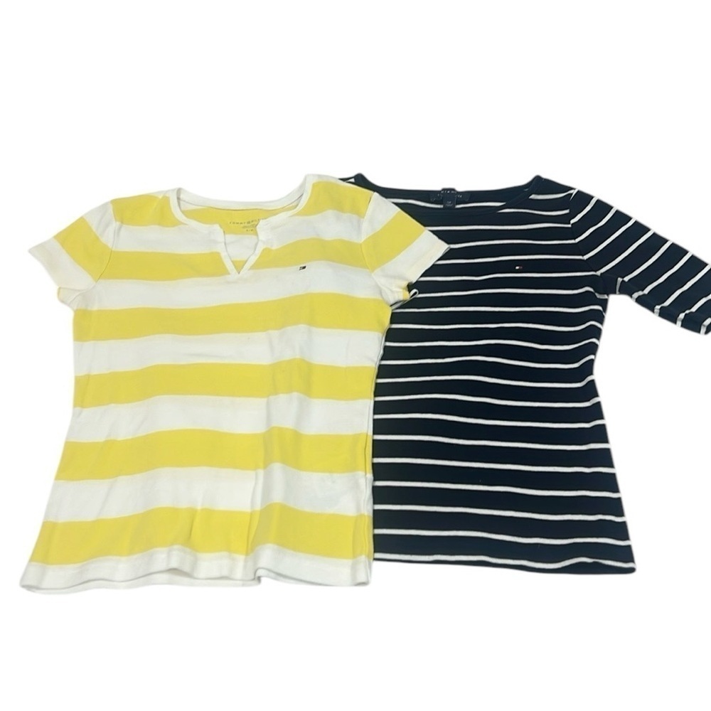 Tommy Hilfigier women's bundle of 2 short sleeves tops size smalll